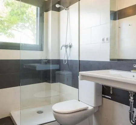 Sleeps 8 Pool Wifi וילה *